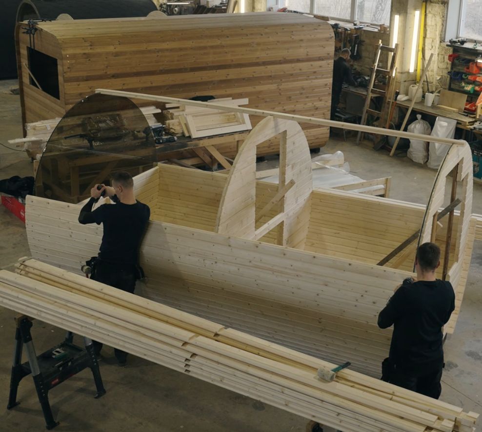 4m barrel with halfmoon window taking shape